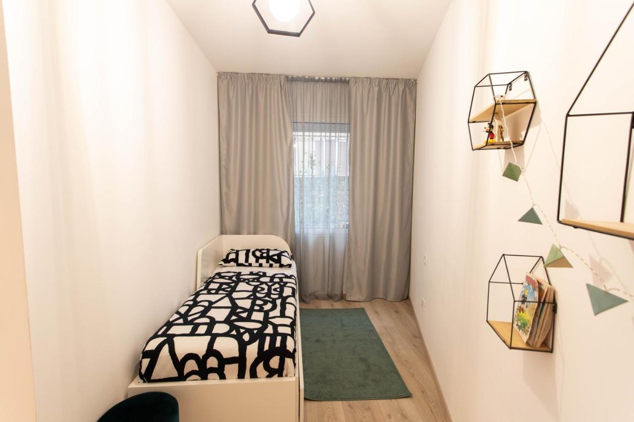 Moderno Appartamento 140 Bassano Centro บัสซาโน เดล กรัปปา ภายนอก รูปภาพ