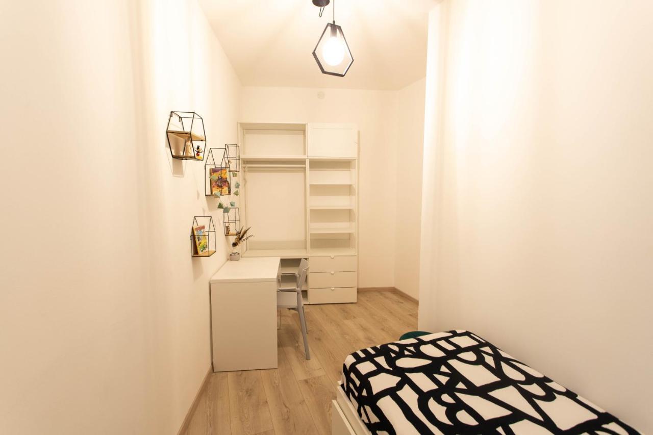 Moderno Appartamento 140 Bassano Centro บัสซาโน เดล กรัปปา ภายนอก รูปภาพ