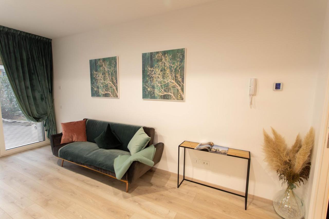 Moderno Appartamento 140 Bassano Centro บัสซาโน เดล กรัปปา ภายนอก รูปภาพ