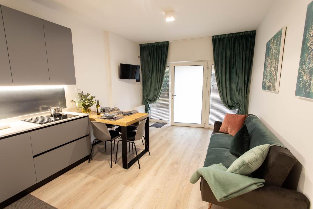 Moderno Appartamento 140 Bassano Centro บัสซาโน เดล กรัปปา ภายนอก รูปภาพ